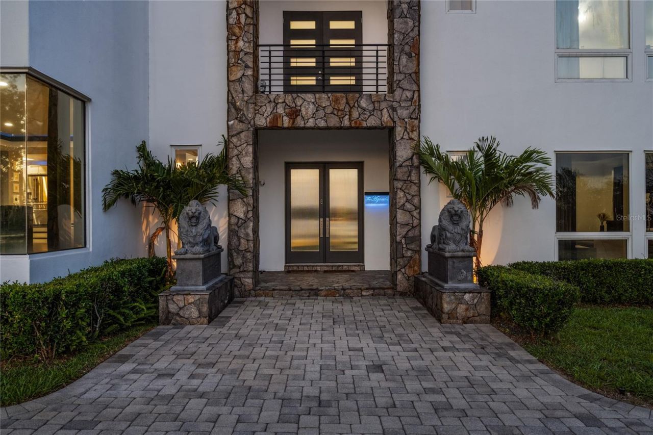 736 Lake Winnemissett Drive, Deland, FL 32724 Photo