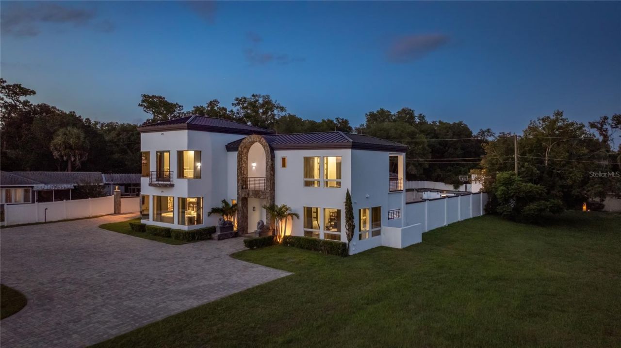 736 Lake Winnemissett Drive, Deland, FL 32724 Photo