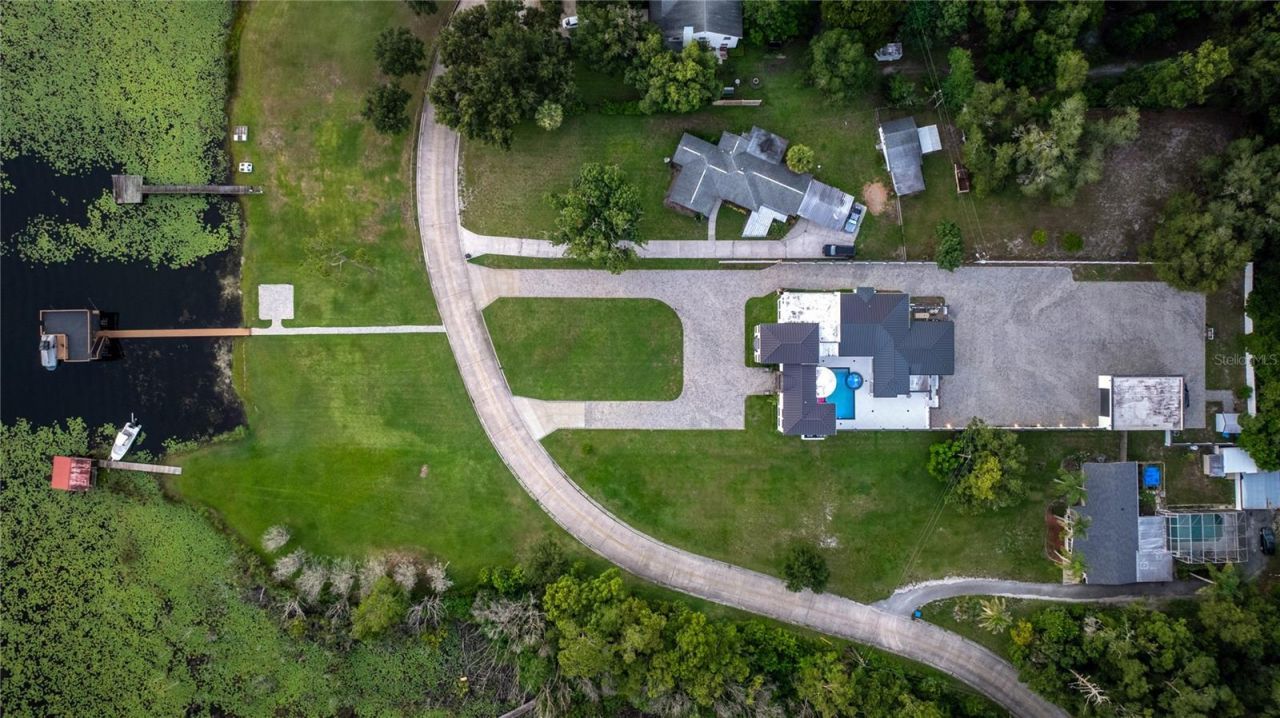 736 Lake Winnemissett Drive, Deland, FL 32724 Photo