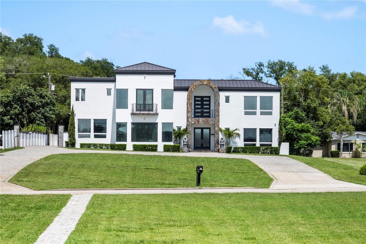 736 Lake Winnemissett Drive, Deland, FL 32724 Photo
