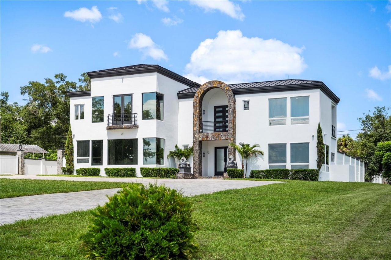 736 Lake Winnemissett Drive, Deland, FL 32724 Photo