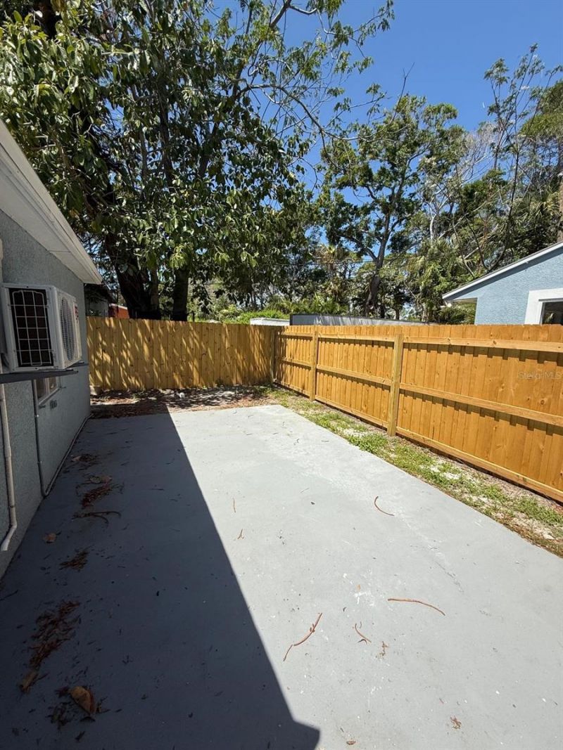427 40th Avenue S, Saint Petersburg, FL 33705 Photo