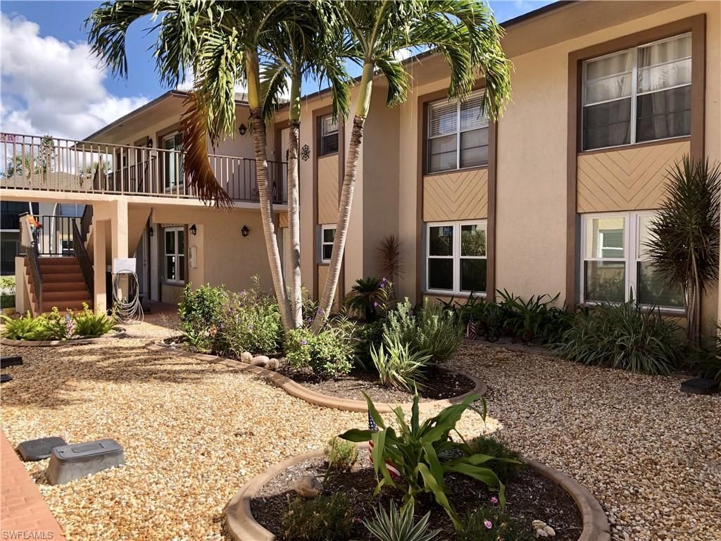 16881 Davis Rd , Unit 214, Fort Myers, FL 33908 Photo