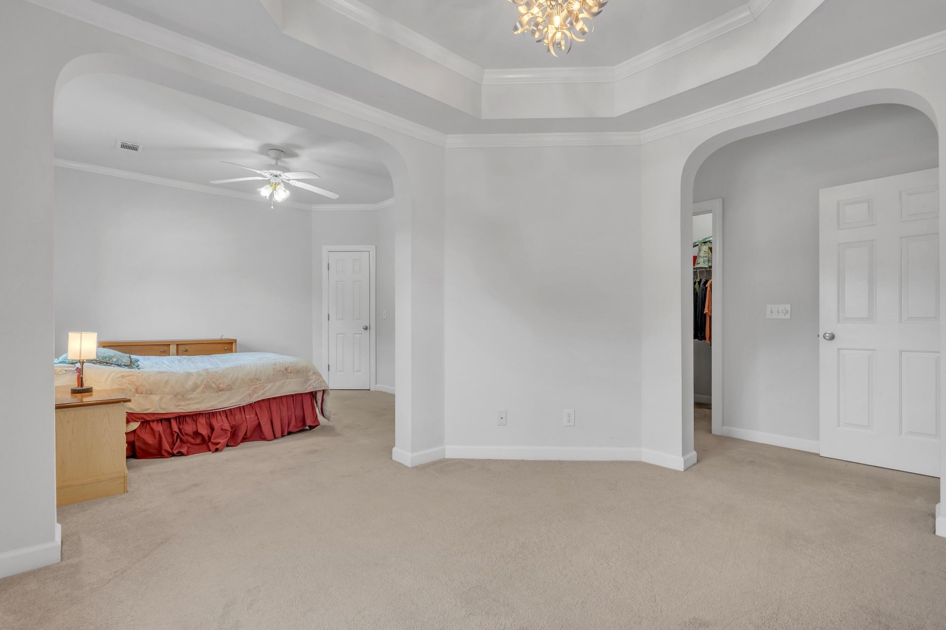 305 Pickering Lane Photo 29