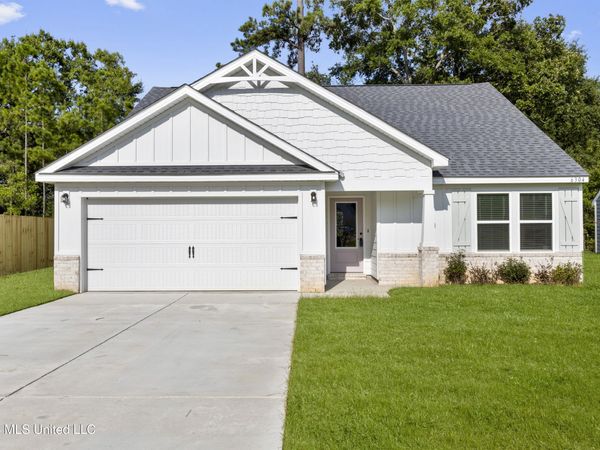6304 Annie Cove, Ocean Springs, MS 39564