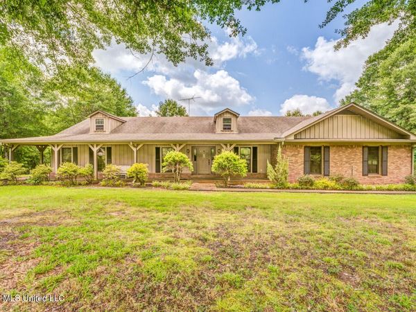 471 Farley Road, Byhalia, MS 38611