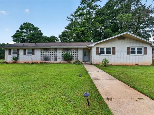 503 Roy Huie Road , Riverdale, GA 30274