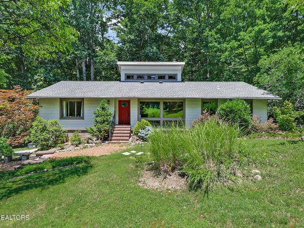 222 Foxfire Lane, Kingston, TN 37763