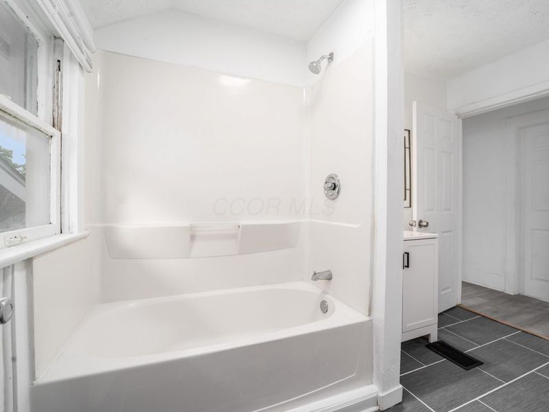 1250 Hildreth Avenue, Columbus, OH 43203 Photo 21