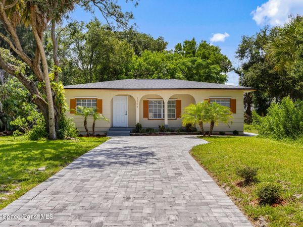 2254 Pelham Street NE, Palm Bay, FL 32905