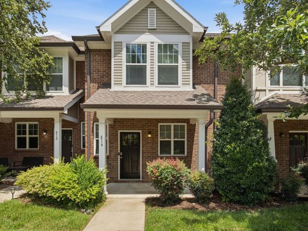 816 Hillview Hts , Nashville, TN 37204