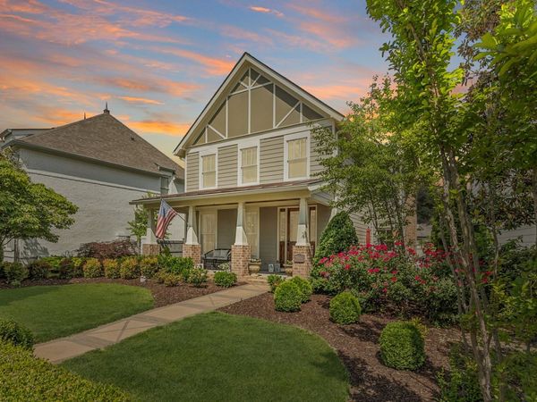 2924 Americus Dr , Thompsons Station, TN 37179