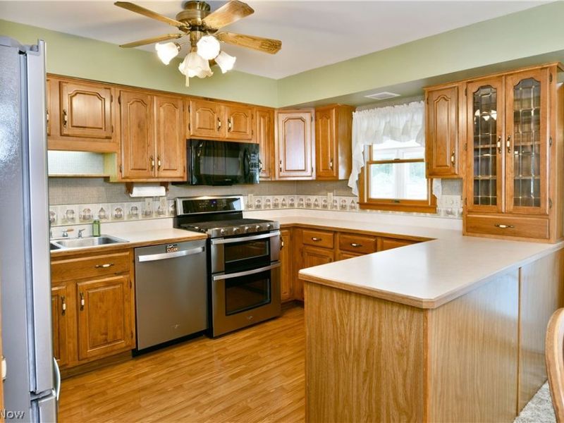 8350 Venice Heights Drive NE, Warren, OH 44484 Photo 15
