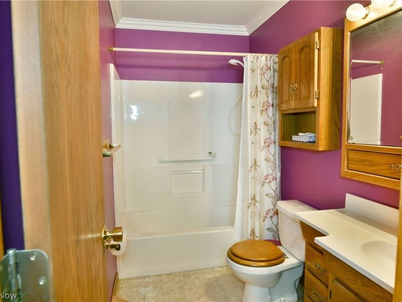 8350 Venice Heights Drive NE, Warren, OH 44484 Photo 33