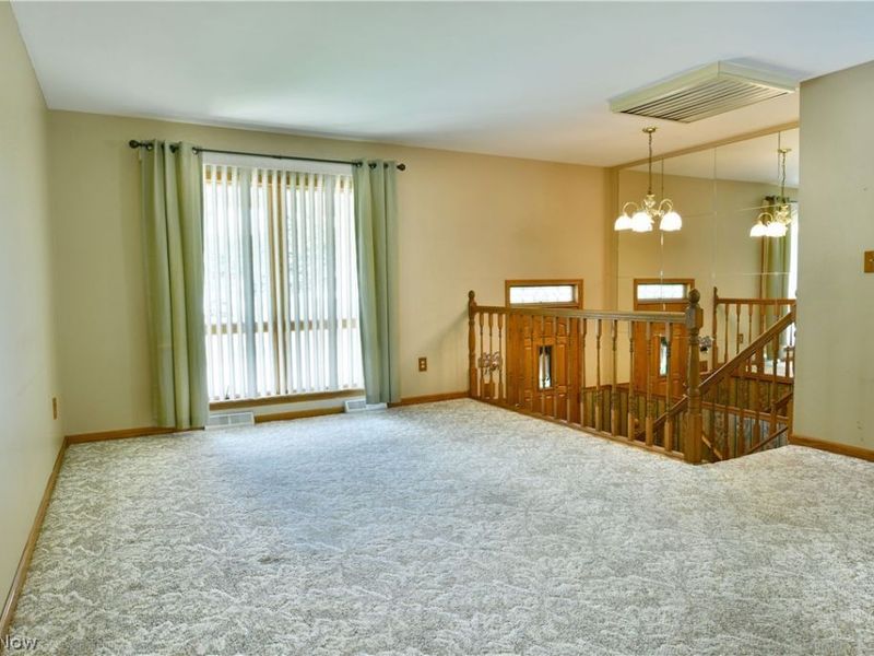 8350 Venice Heights Drive NE, Warren, OH 44484 Photo 7