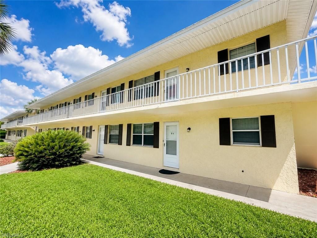 3325 Airport Rd N, Unit R4, Naples, FL 34105 Photo
