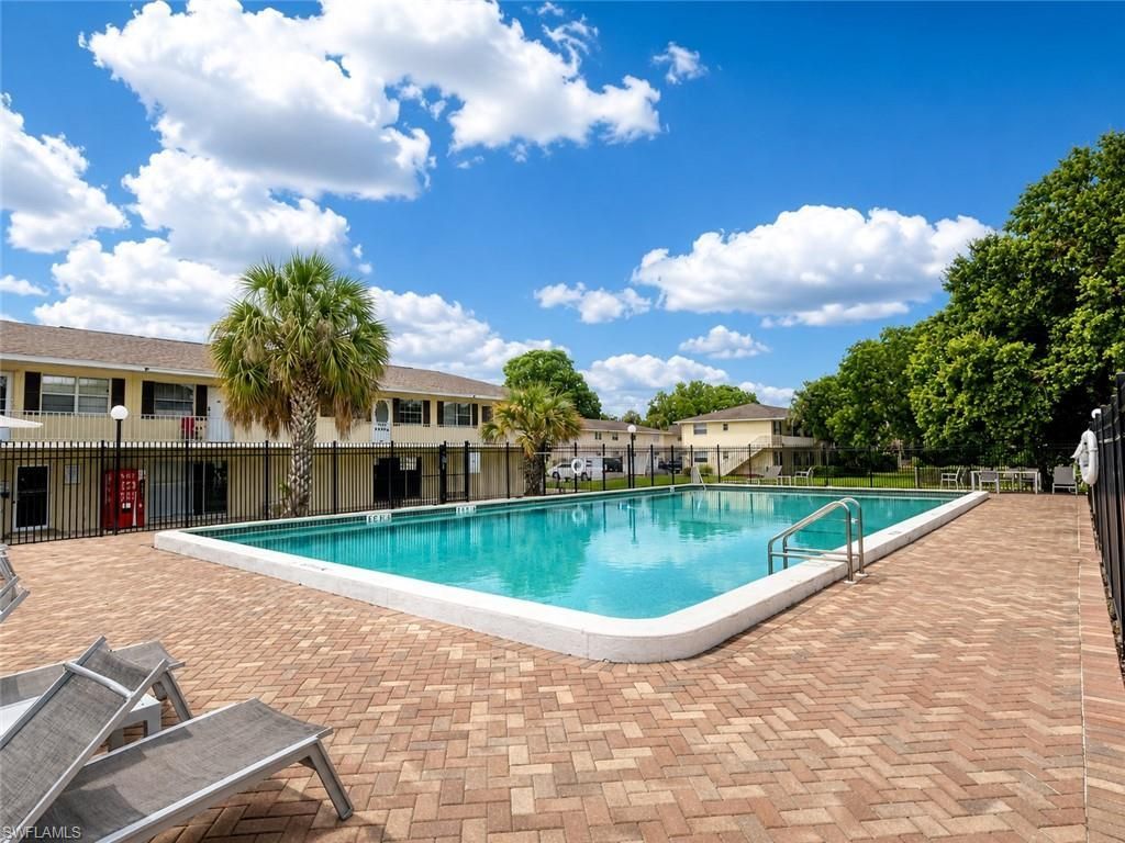 3325 Airport Rd N, Unit R4, Naples, FL 34105 Photo
