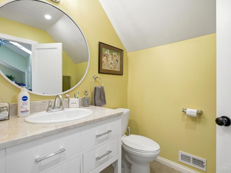 4208 Williamson Place, Cincinnati, OH 45223 Photo 24