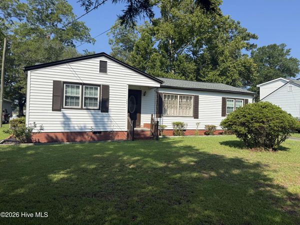 206 Sunset Drive, Williamston, NC 27892