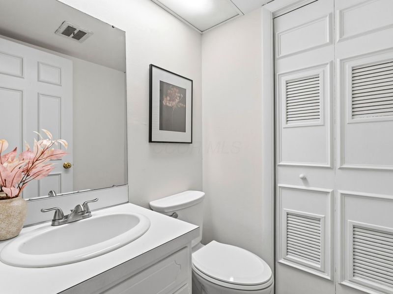 3600 Reed Road, Unit 4, Upper Arlington, OH 43220 Photo 11