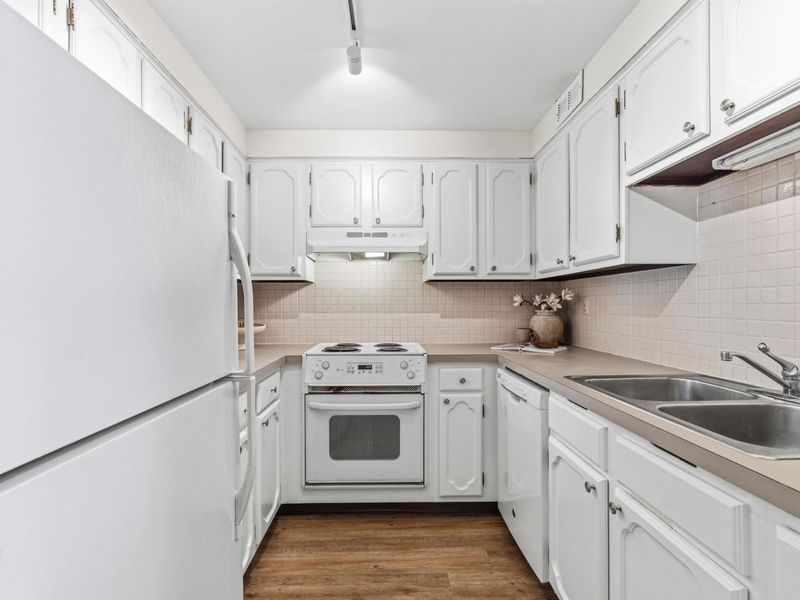 3600 Reed Road, Unit 4, Upper Arlington, OH 43220 Photo 13