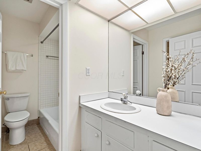 3600 Reed Road, Unit 4, Upper Arlington, OH 43220 Photo 31