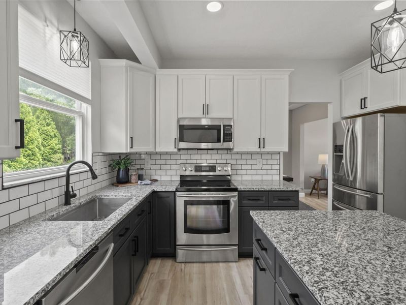 847 Claytonbend Drive , Galloway, OH 43119 Photo 8