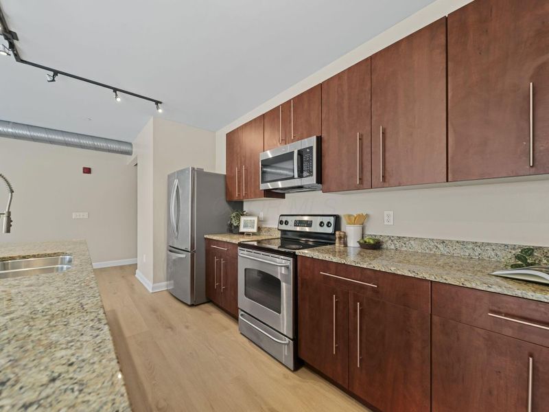 100 E Gay Street, Unit 302, Columbus, OH 43215 Photo 17