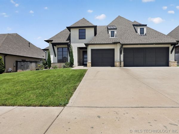 1119 W 86th Place S, Tulsa, OK 74132