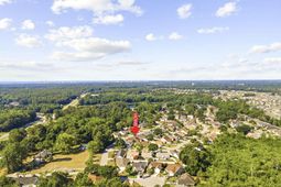 2443 Glen Dr. photo 4