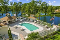 2443 Glen Dr. photo 4