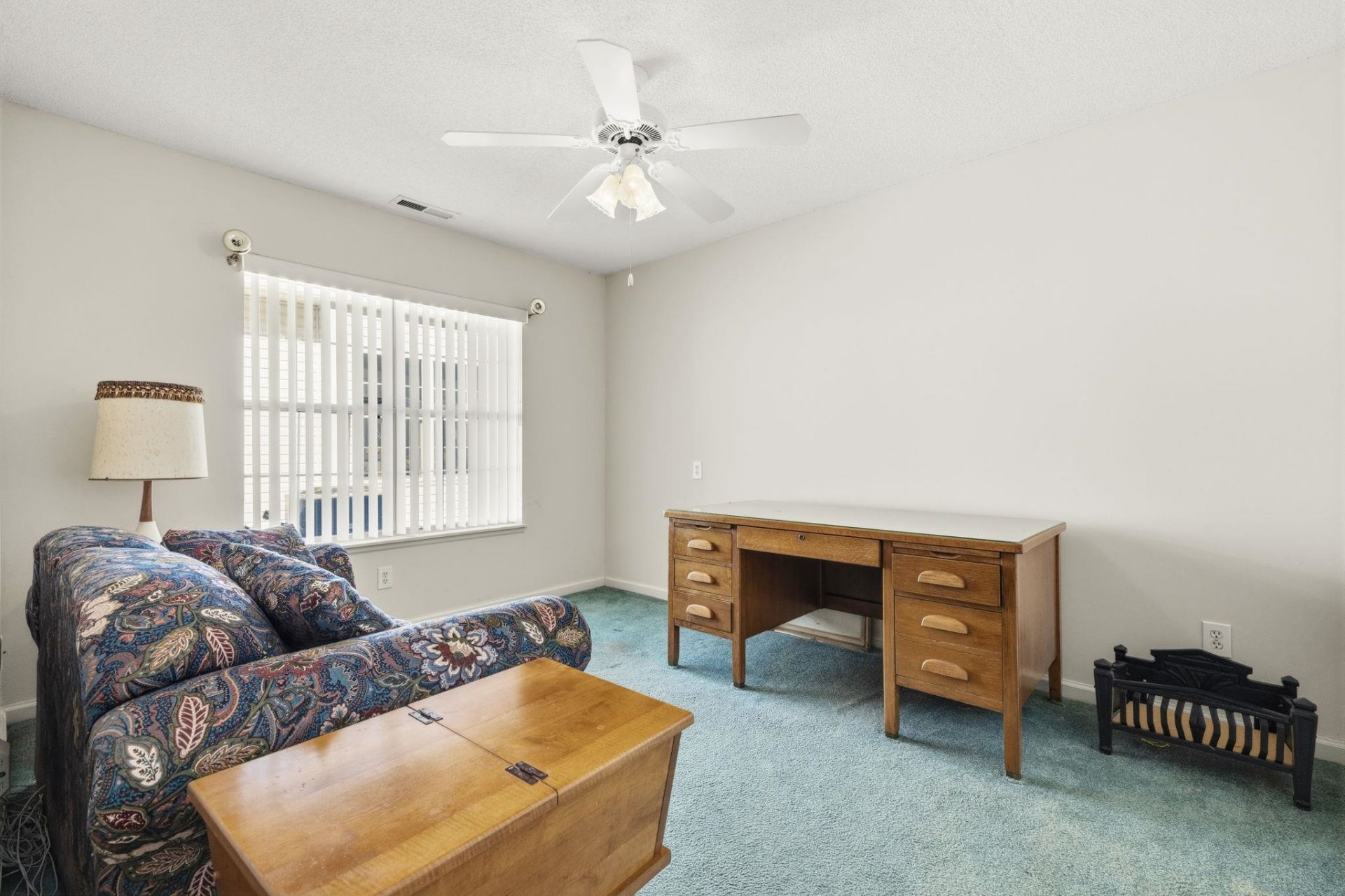 2443 Glen Dr. Photo 30