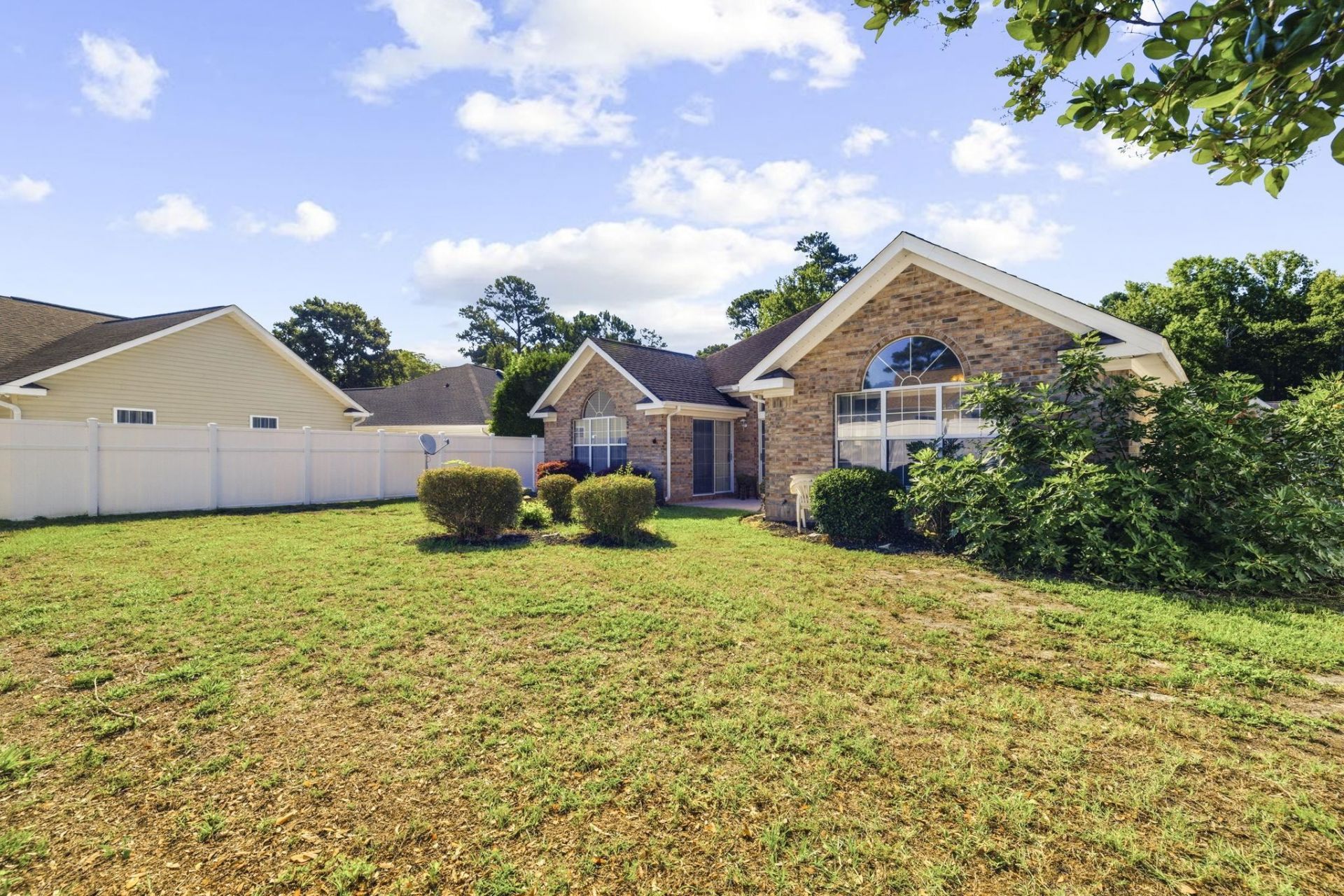 2443 Glen Dr. Photo 38