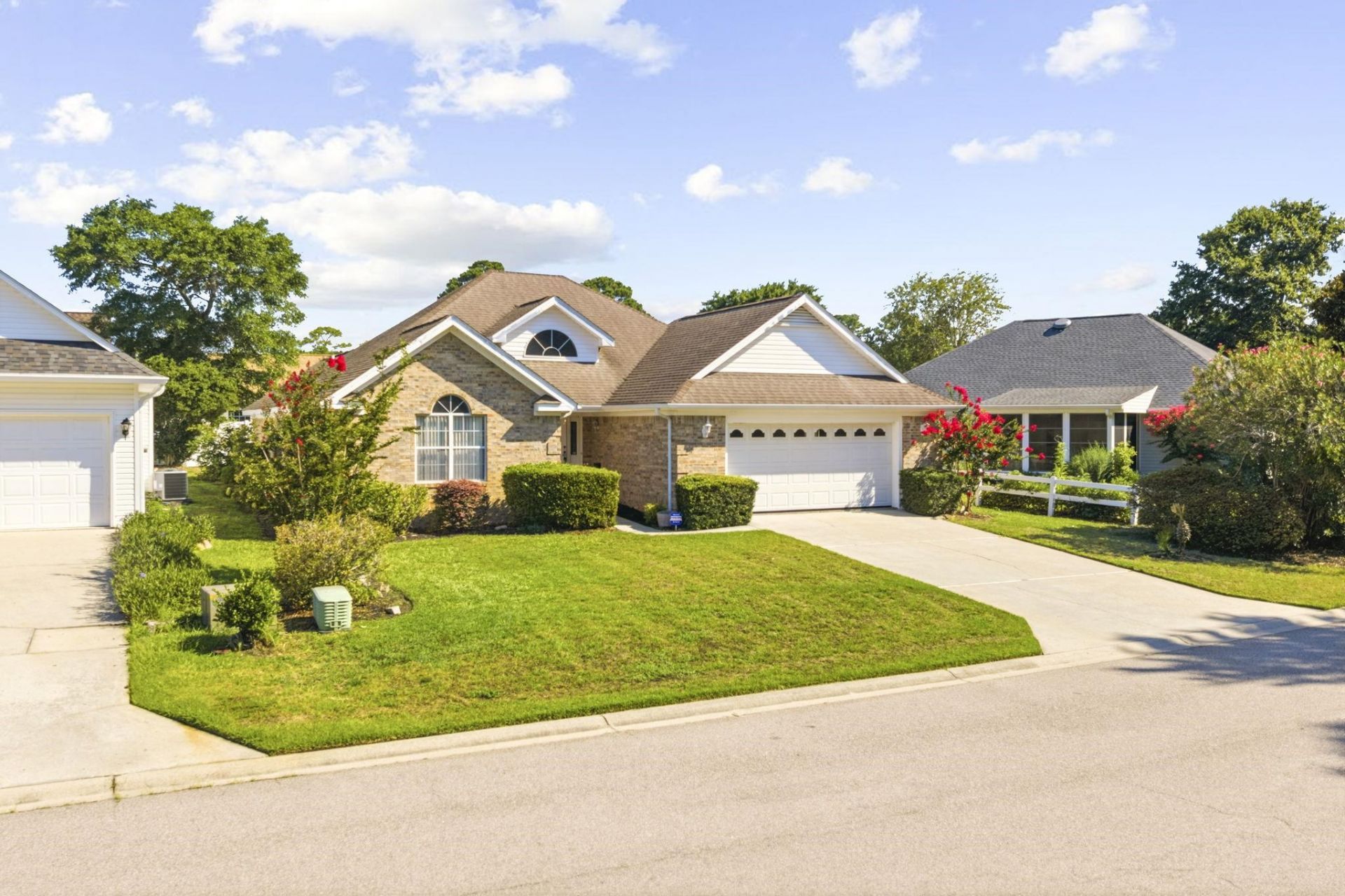 2443 Glen Dr. Photo 42