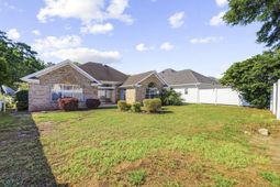 2443 Glen Dr. photo 4