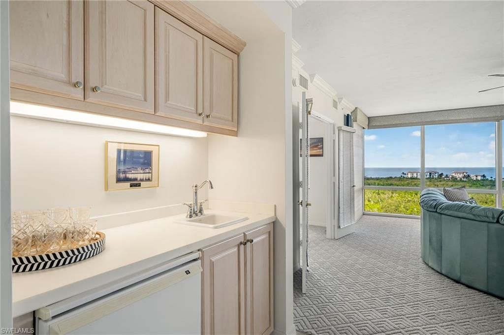 7515 Pelican Bay Blvd , Unit 10D, Naples, FL 34108 Photo