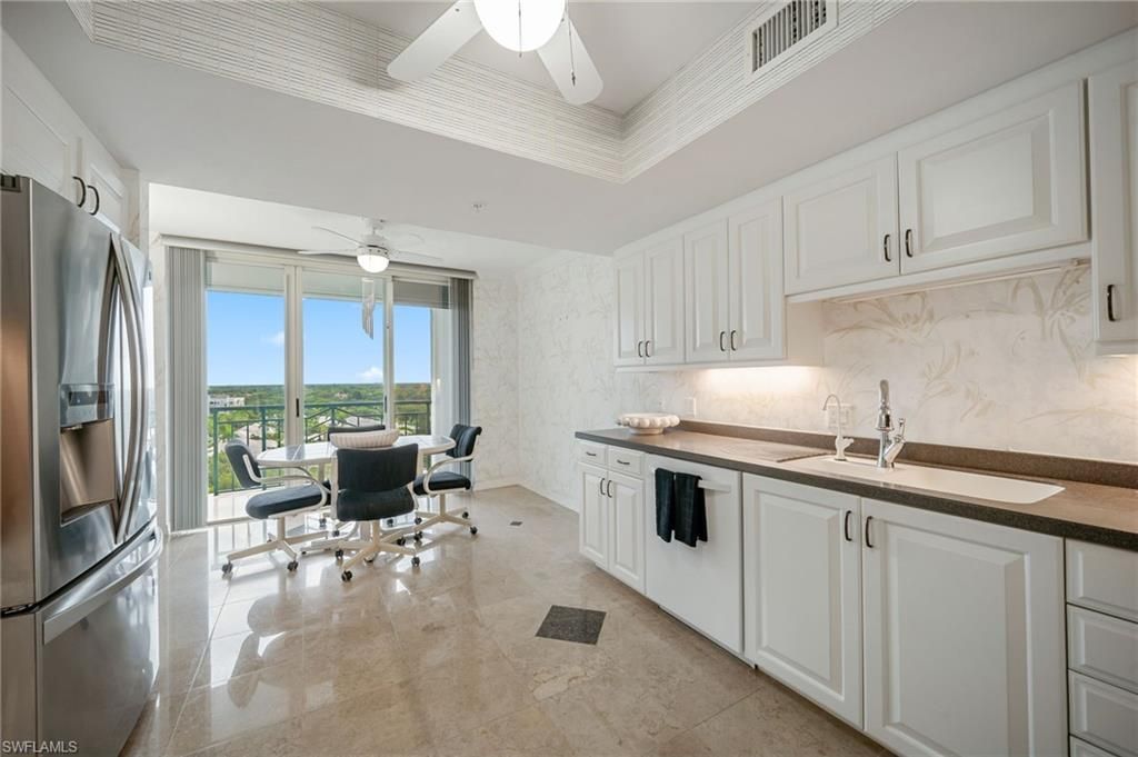 7515 Pelican Bay Blvd , Unit 10D, Naples, FL 34108 Photo