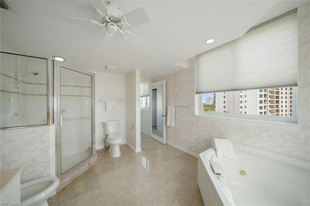 7515 Pelican Bay Blvd , Unit 10D, Naples, FL 34108 Photo