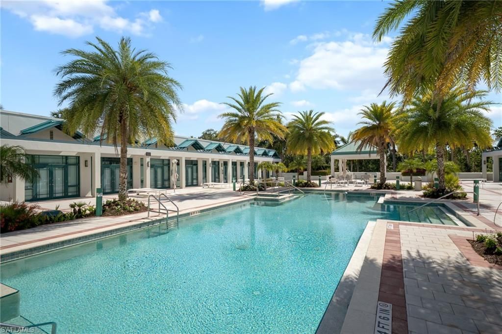 7515 Pelican Bay Blvd , Unit 10D, Naples, FL 34108 Photo