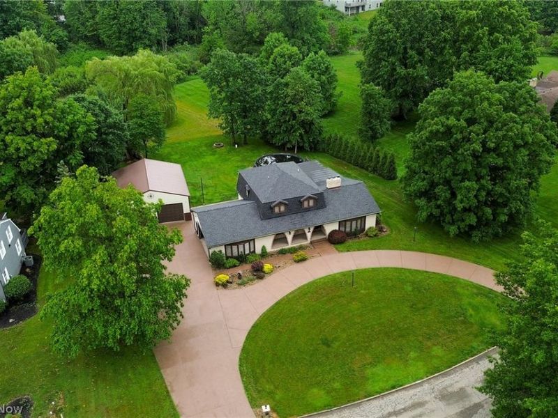4087 Pebble Beach Drive, Canfield, OH 44406 Photo 3