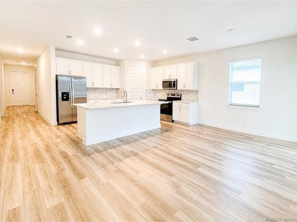 8666 Dahlia Circle, Port St Lucie, FL 34986