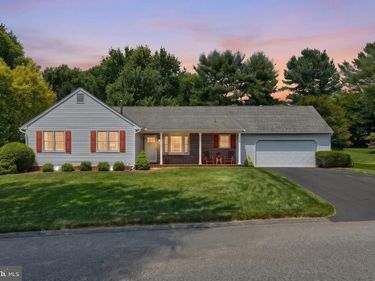 6 S SHAFFER DRIVE, NEW FREEDOM, PA 17349