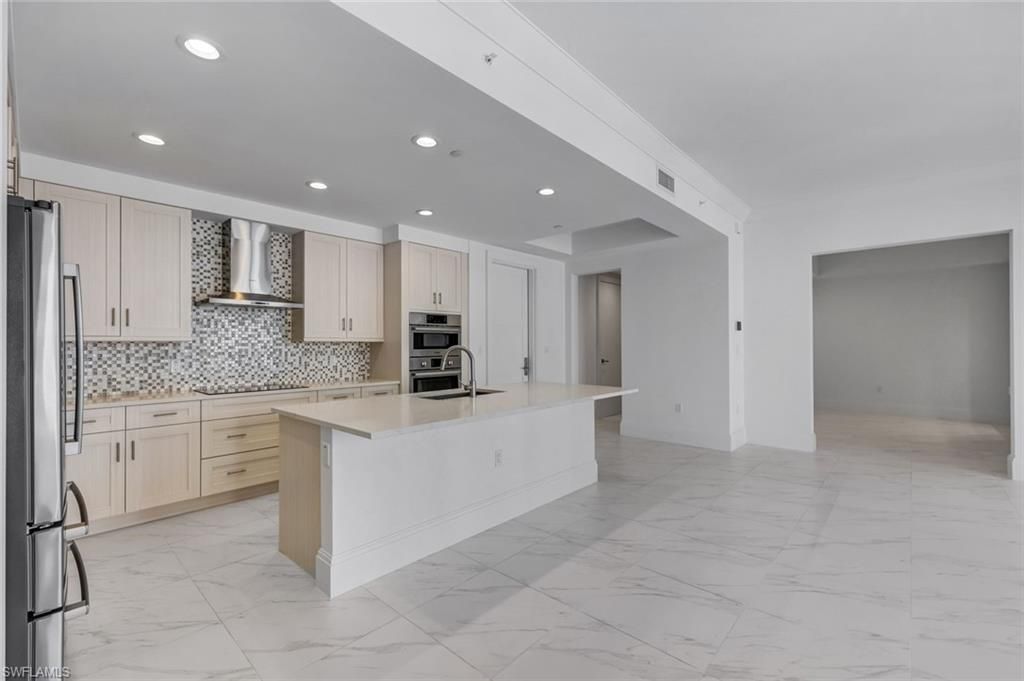 1135 3rd Ave S, Unit 318, Naples, FL 34102 Photo