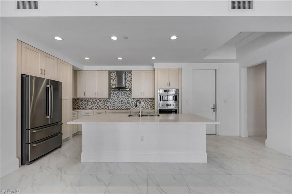1135 3rd Ave S, Unit 318, Naples, FL 34102 Photo
