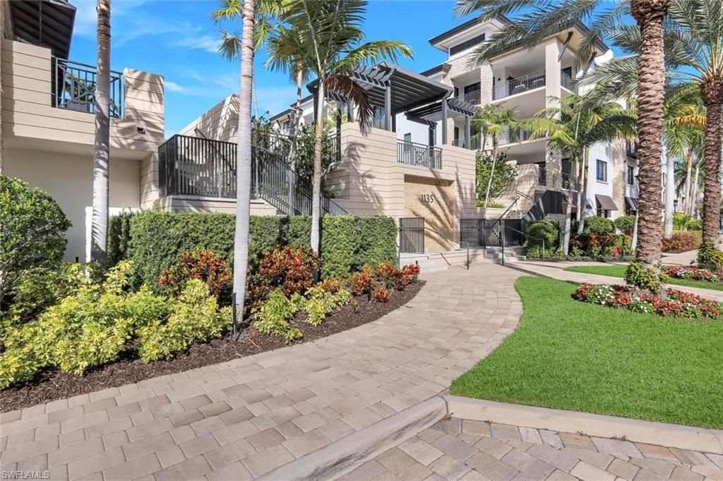 1135 3rd Ave S, Unit 318, Naples, FL 34102 Photo
