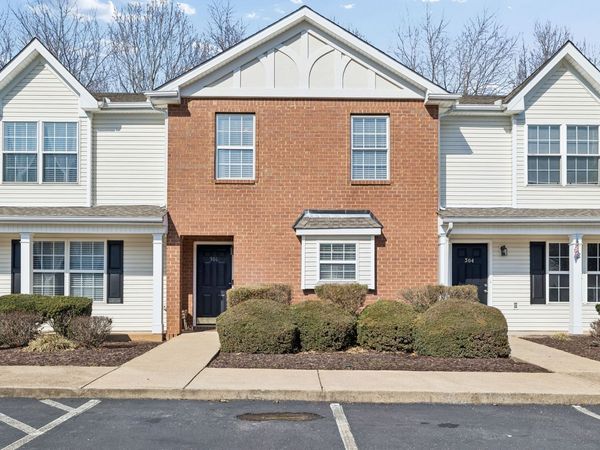306 Arapaho Dr , Murfreesboro, TN 37128
