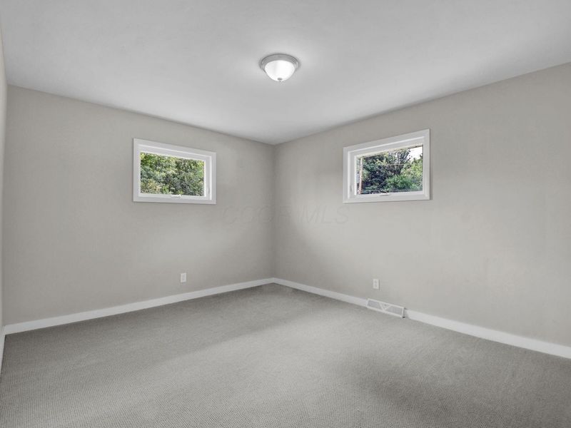 36 N Vernon Avenue, Newark, OH 43055 Photo 15