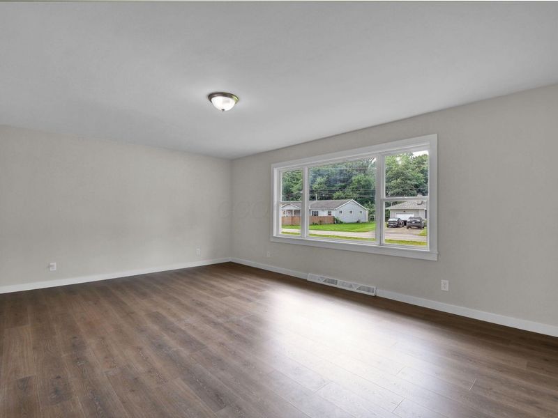 36 N Vernon Avenue, Newark, OH 43055 Photo 5
