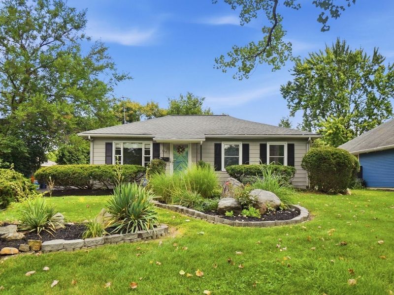554 Brookside Drive , Columbus, OH 43209 Photo 2