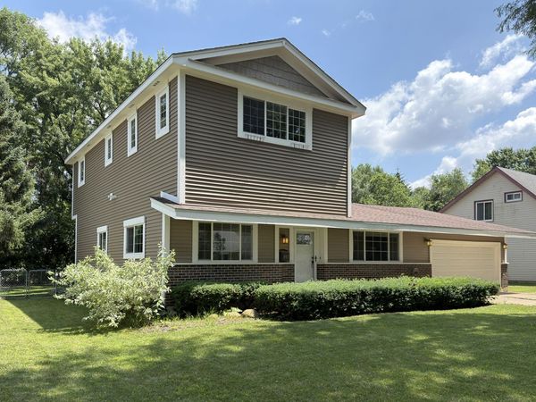 967 cardiff Drive , Crystal Lake, IL 60014